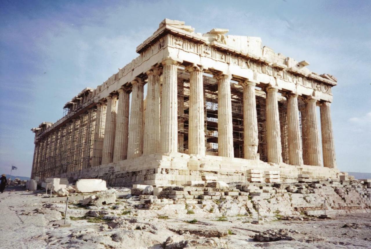Neoclassical House At Metro Station Attiki Atenas Exterior foto